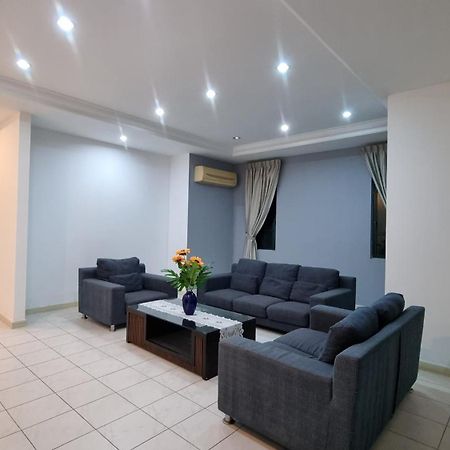 Kenyalang Emerald Riverine Resort Homestay Kuching Exterior photo